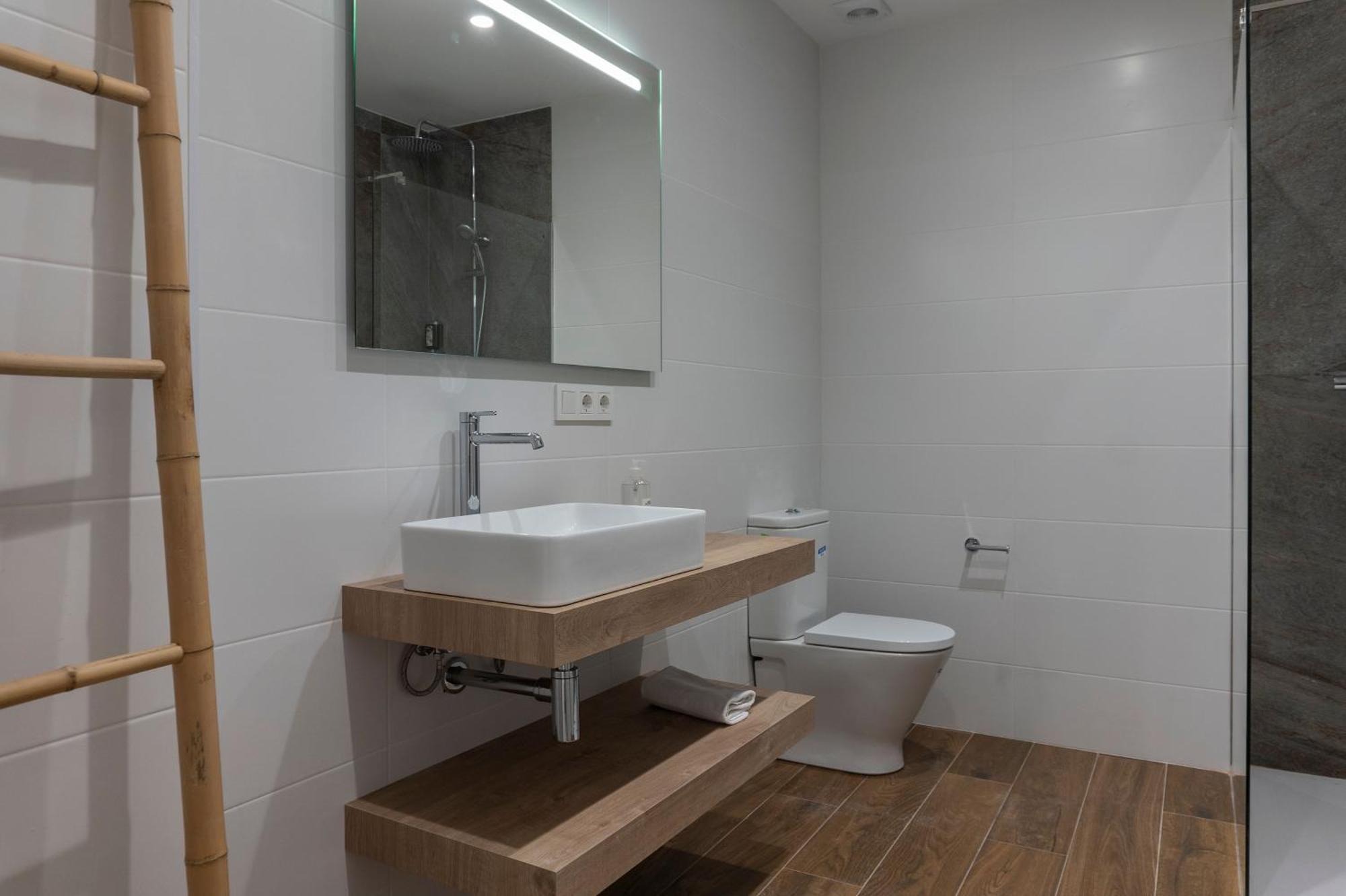 Vlc Host - Alfaro Apartament *