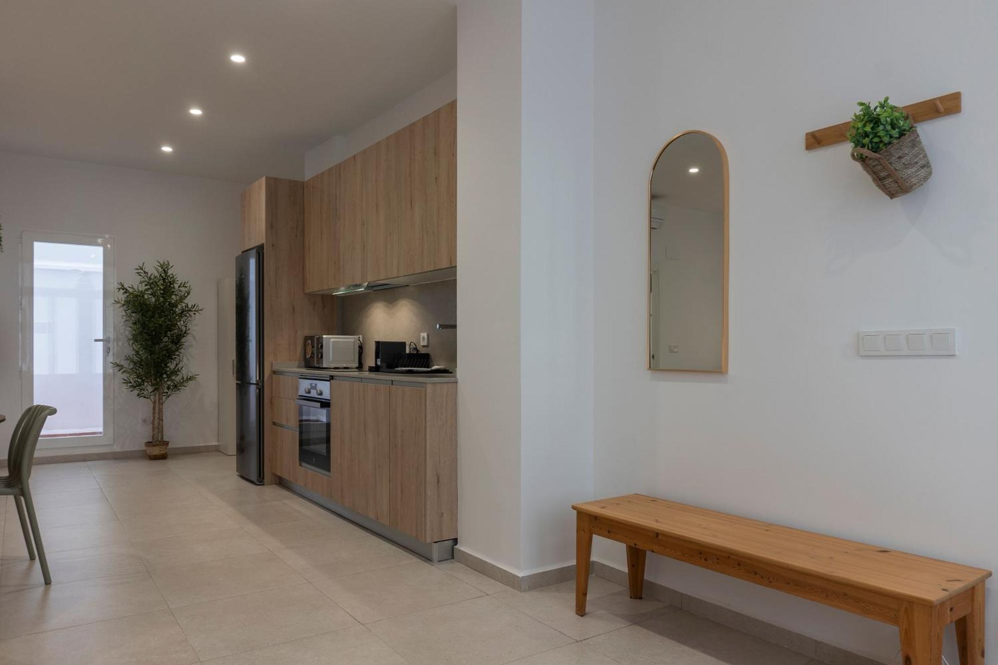Vlc Host - Alfaro Apartament *